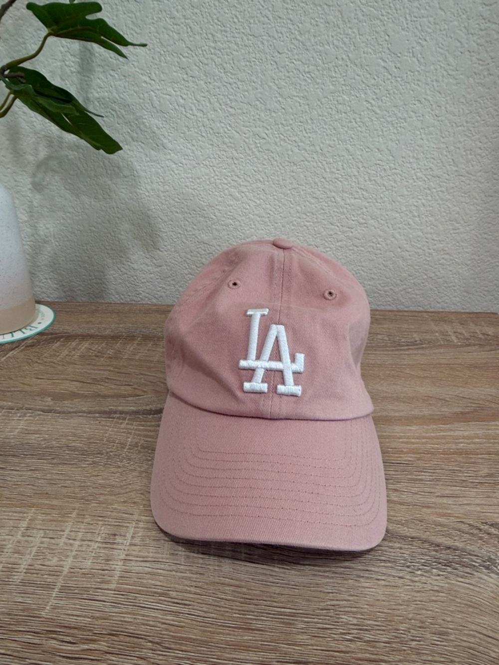 '47 Brand Los Angeles Dodgers Curved Brim Cap - Pink and White
